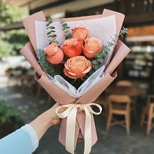 Букет цветов из:  Розы в Ревде Свердловской области