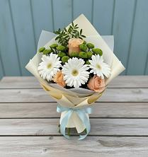 Букет цветов из:  Герберы, Розы и Хризантемы в Ревде Свердловской области